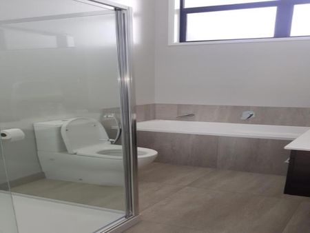 Hobsonville, 34 Liquidambar Drive - Photo 5