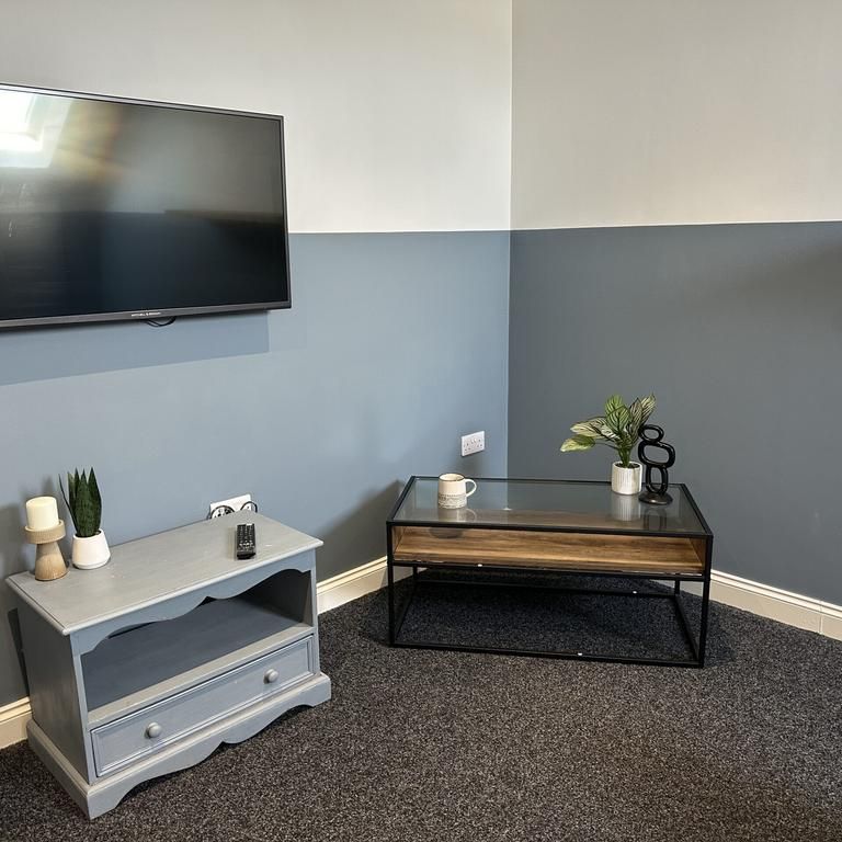 2 bedroom flat to rent - Photo 1