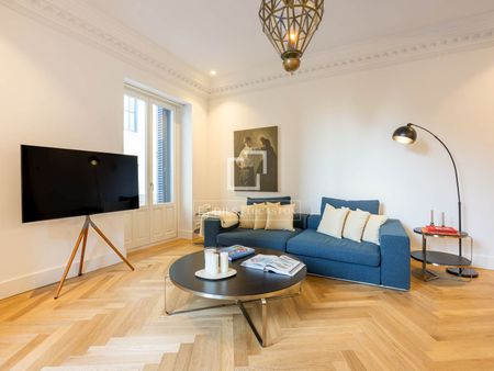 Excellent 2 Bedroom apartment for rent in Malasaña, Madrid - Photo 5