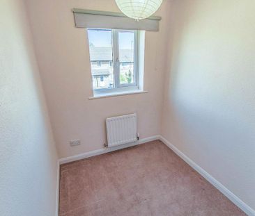 3 bedroom terraced house to rent - Photo 4