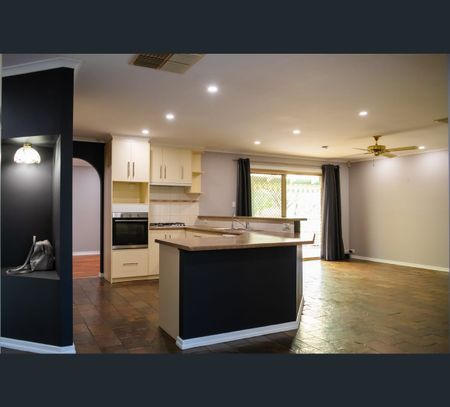 23 Workmaster Avenue, Sheidow Park, SA 5158 - Photo 2