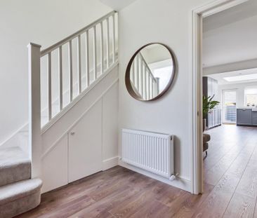 3 bedroom terraced house to rent - Photo 2