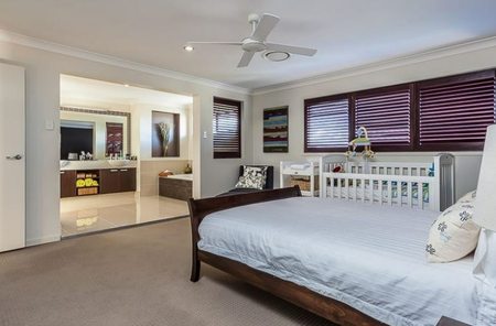 Beautiful Two Story 4 bedroom in the Heart of North Lakes - Photo 2