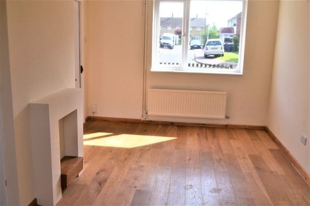 Jermyn Close, Cambridge £1,600 pcm ⓘ The monthly or weekly payment required by the landlord. Read our glossary page , 3 bedrooms, mid terrace house, to let * Tenant info - Photo 1