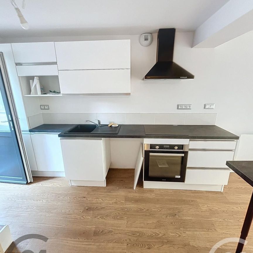 Location Maison 3 pièces 58m² VOLVIC 63530 - Photo 1