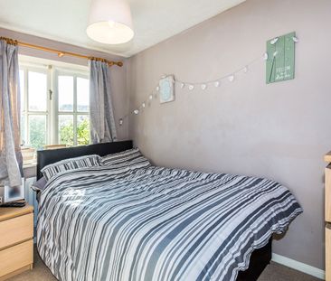 3 bedroom terraced to rent - Photo 2