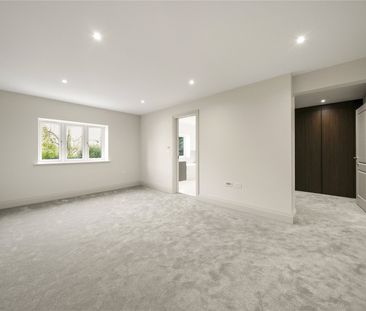 Queens Road, Hersham, KT12 - Photo 6