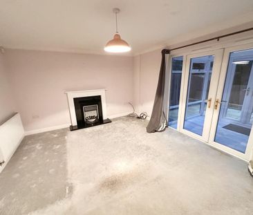 3 bedroom link detached house to rent - Photo 1