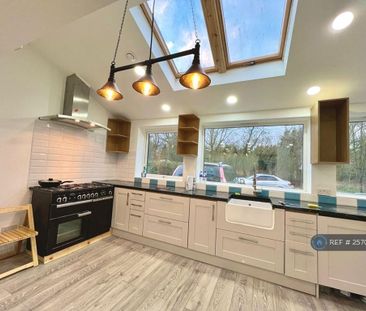 3 bedroom terraced house to rent - Photo 5