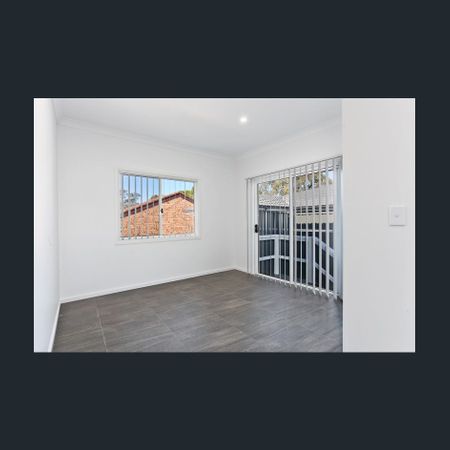 SPACIOUS ONE BEDROOM STUDIO - Photo 4