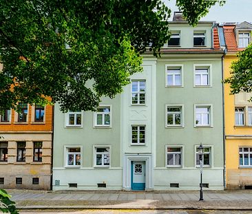 Angenehm Leben im Trachauer Dorfkern. Etagenwohnung mit Balkon zum Innenhof. - Foto 3