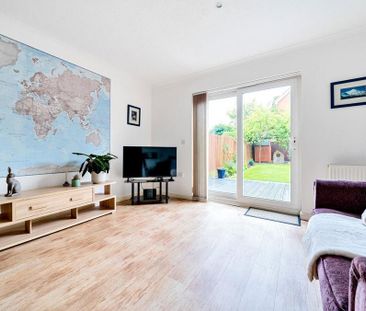 2 bedroom terraced house to rent - Photo 4