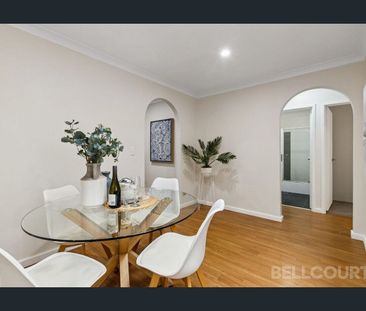 Stylish & Convenient 2x1 Villa in Joondanna! - Photo 6