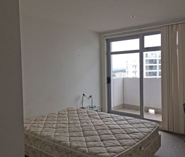 Two Bedroom Apartment in CBD - Photo 2