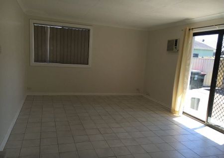 Quiet, Cosy, Well Presented 3 bedroom Home - Photo 3