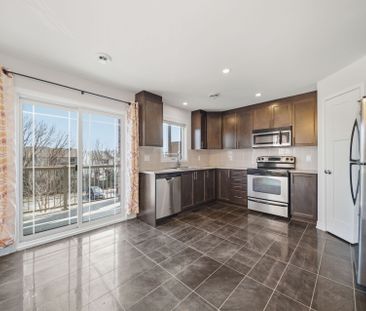 For Lease - 462 Leboutillier Avenue, Overbrook - Castleheights and ... - Photo 4