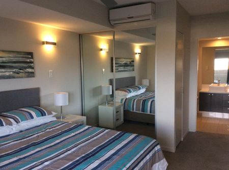 Luxury Living - 1x1 Pelago East Apartment - Photo 5