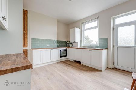 3 bedroom terraced house to rent - Photo 5