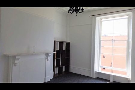 Studio Flat, Southleigh Road, BS8 - Photo 3