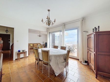 Location Appartement 5 pièces Meublé 146m² AJACCIO 20000 - Photo 5