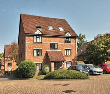 Tintagel Way, Woking, Surrey, GU22 - Photo 1