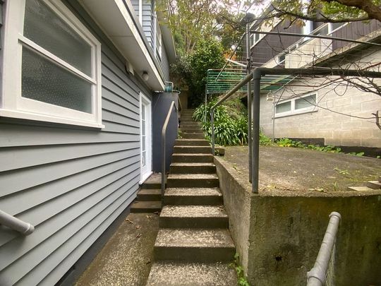 2 - 24 Crieff Street, Northland - Photo 1