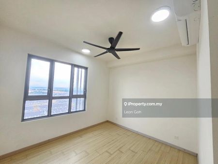 Gravit8, Klang, Kota Bayuemas, Klang - Foto 3