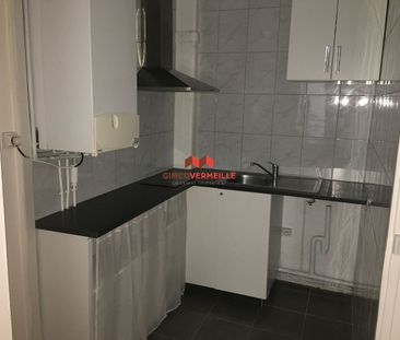 Location Appartement 1 pièce 38m² - Photo 2