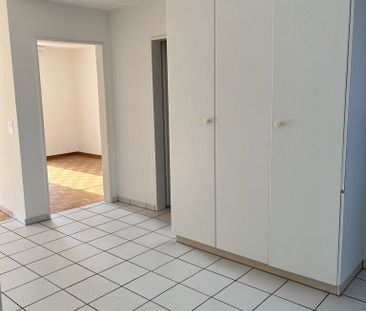 Spannende 4.5 Zimmerwohnung mit grossem Balkon - Foto 3