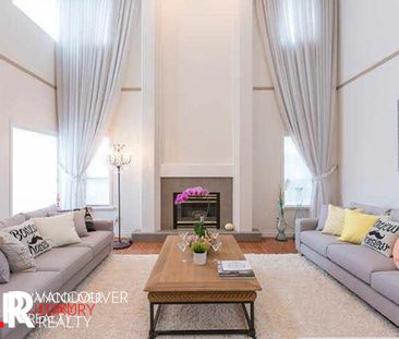 House in Coquitlam, BC - Photo 2