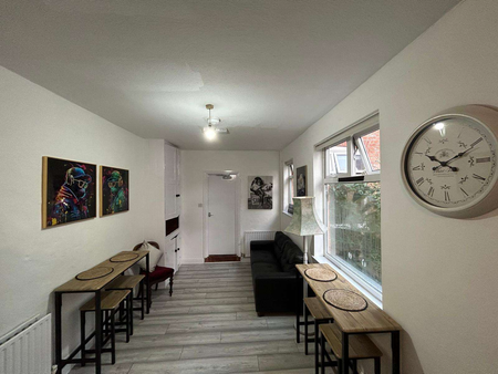 Cross Road Room 3 - Photo 2