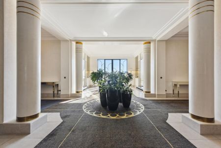 Location Appartement 1 pièce 35m² PARIS 16ème - Photo 3