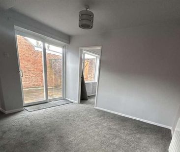 Queens Court, Ledbury, HR8 - Photo 1