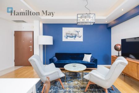 3 pokojowy, świeżo odremontowany apartament z balkonem, miejscem garażowym i komórką lokatorską w prestiżowym budynku Nowy Świat - Zdjęcie 2