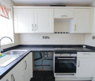 2 bedroom terraced house to rent - Photo 6