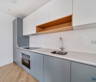 40-48 Pyrcroft Road, Chertsey, Surrey, KT16 - Photo 3