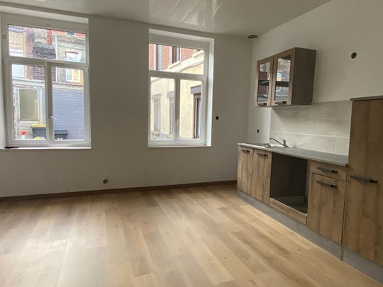 Maison en triplex prox Métro Lille Fives - Photo 1