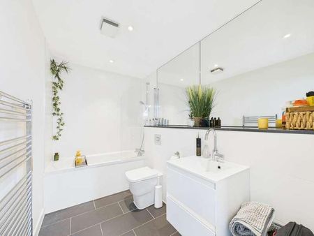 Horsham Gates Two, Horsham, RH13 - Photo 5