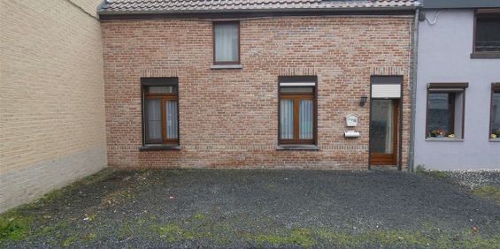 Huis te huur in Péruwelz voor € 700 met 1 slaapkamer - Foto 3