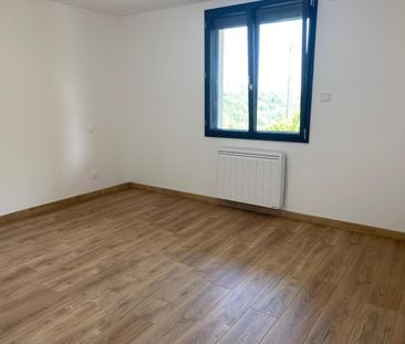 Location Appartement 4 pièces 85m² UCEL 07200 - Photo 3