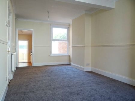 Brompton Road, Southsea - Photo 3