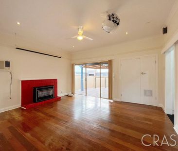 Renovated Home, Heaps of Bedrooms & Configuration Options - Photo 3