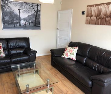 5 Bed Terraced House, Sheriff Avenue, CV4 - Photo 2