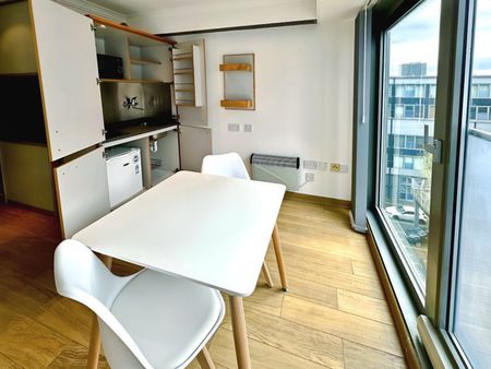 1 bedroom apartment to rent - Photo 3