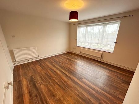 Kingsland, Harlow - Photo 3