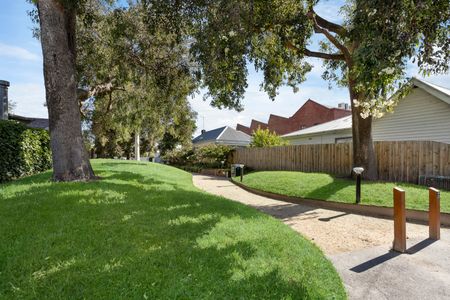 17 Bayview Street, Prahran VIC 3181 - House For Rent | Domain - Photo 5