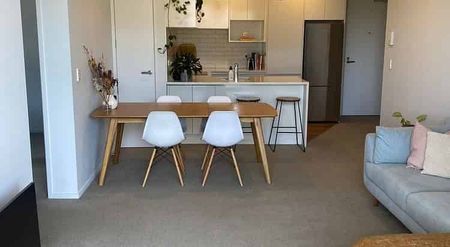 2-bedroom apartment with deck, parking and storage - Photo 4