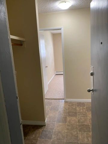 Vista on 78th - 1 Month Free! — 2 Bedroom - Photo 5