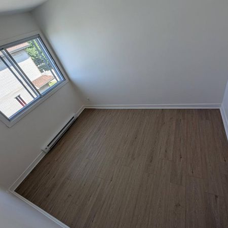 appartement 4 1/2 à St-François Laval - Photo 4