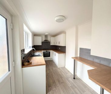 3 bedroom property to rent - Photo 3